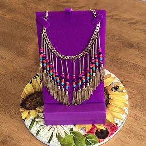 Icing necklace. Gold and multicolour beads. 20 3/4 inches long. Like new! 💕